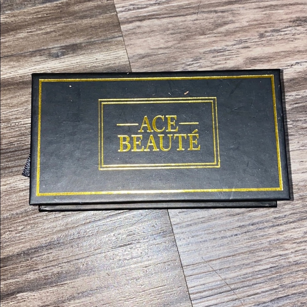 Brand new never used lashes!